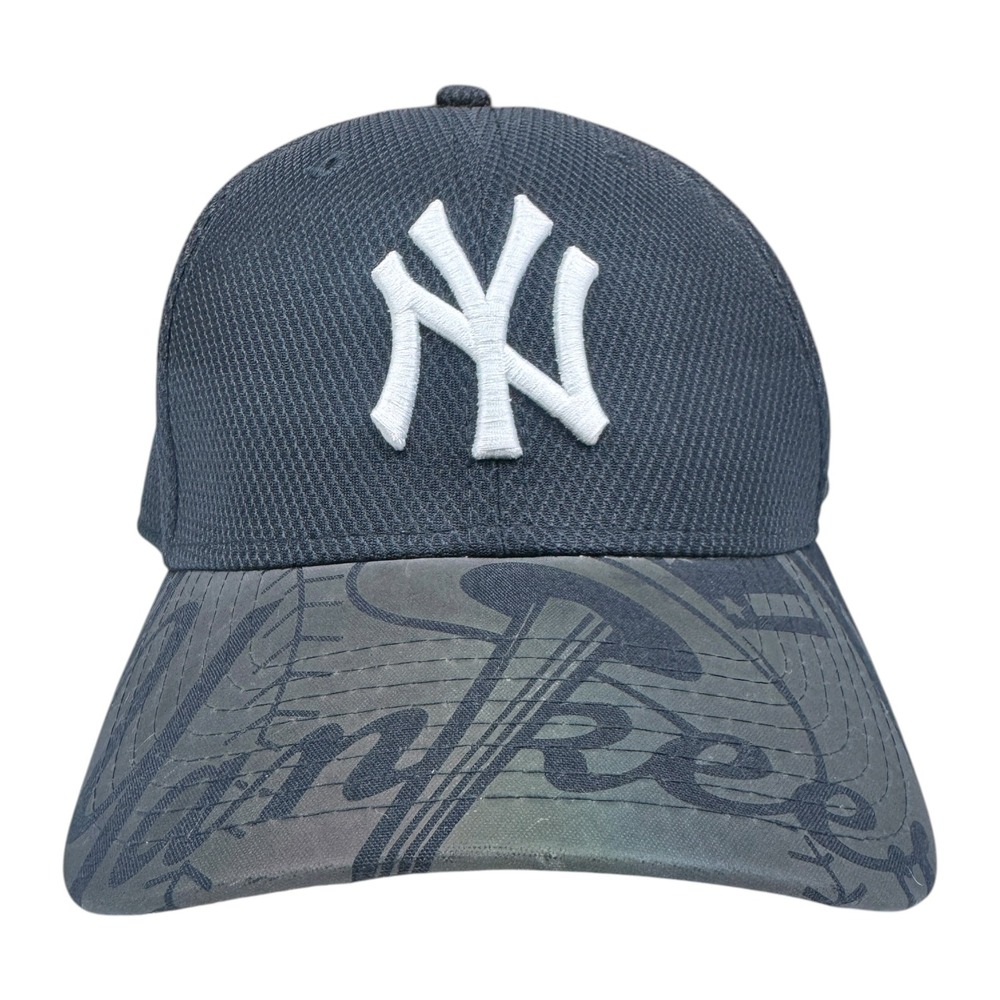 New Era NY Yankees Baseball Hat Cap S/M Navy Iridescent 39Thirty Flex Stretch‎